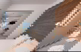 Foto 44 - Esplanade Apartments