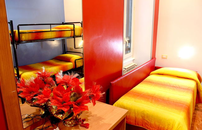 Legends Hostel - Foto 24