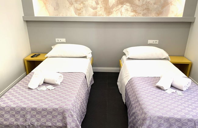 Legends Hostel - Foto 39