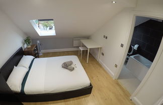 Photo 2 - Stunning one bedroom flat