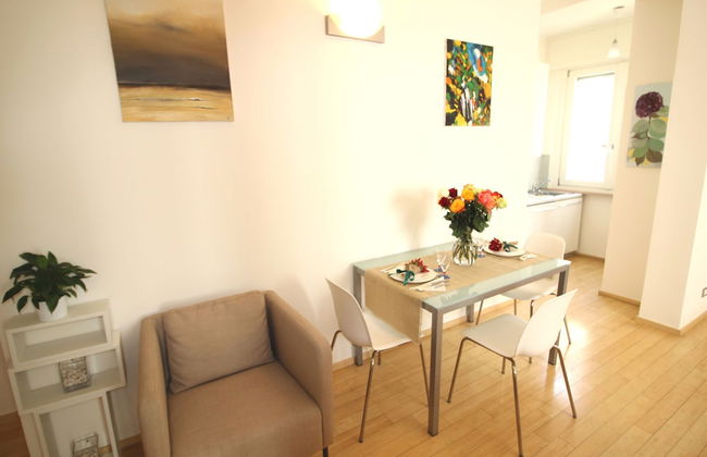 Corso Vercelli Apartment - Photo 16