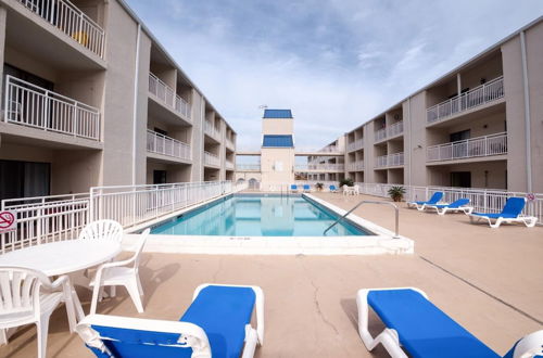 Foto 46 - Spacious Family-friendly Condo at Sugar Beach in the Heart of Orange Beach