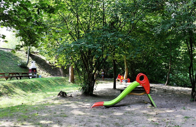 Belvilla by OYO Cozy Holiday Home With Barbecue - Foto 8