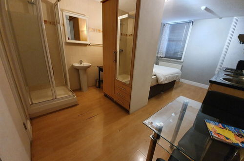 Photo 24 - Studio Apartment in South Kensington 1