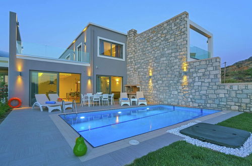 Photo 19 - Beachfront Villa in Plakias With Private Pool