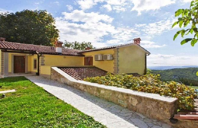 Villa in Lupoglav With Pool Near the Sea - Photo 32