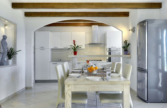 Villa in Lupoglav With Pool Near the Sea - Photo 8