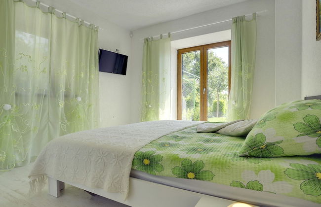 Villa in Lupoglav With Pool Near the Sea - Photo 5