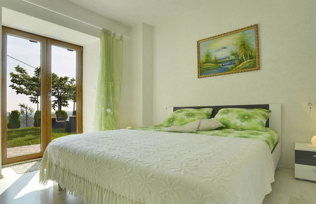 Villa in Lupoglav With Pool Near the Sea - Photo 4