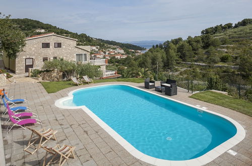 Photo 8 - Star - With Swimming Pool - A4 Lavanda