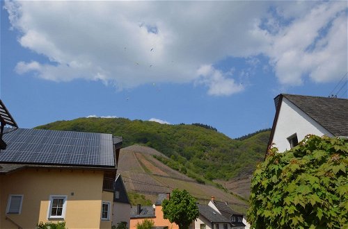 Photo 33 - Attractive Holiday Home in Bremm With Garden
