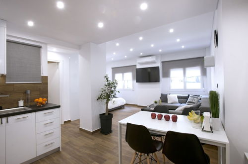 Photo 5 - Α Koukaki, Modern Newly Refurbished Apartment