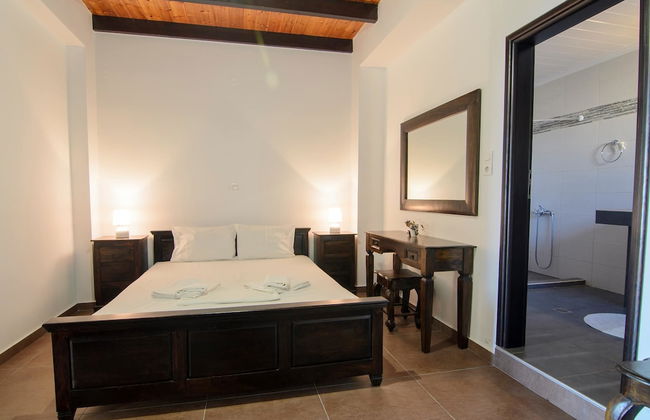 Traditional Apartments Madares - Photo 3