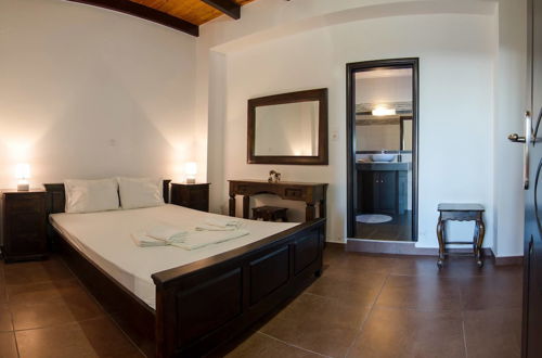 Photo 4 - Traditional Apartments Madares