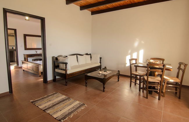 Traditional Apartments Madares - Photo 17