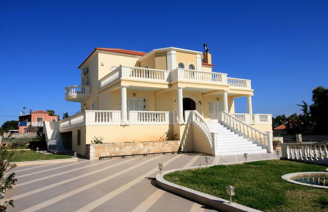 Luxurious Villa Anthi - Photo 1