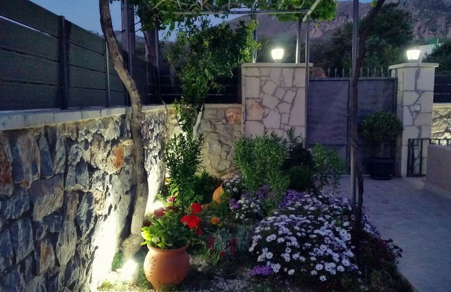 Sunrise Residence - Photo 36
