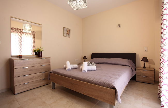 Sunrise Residence - Photo 3