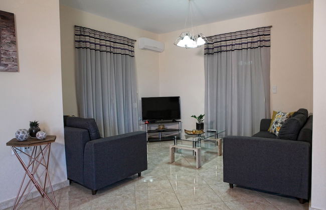Sunrise Residence - Photo 15