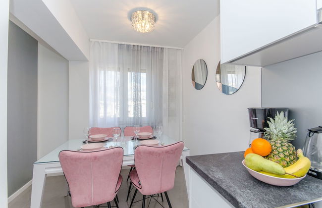 Apartment Luxury Center - Photo 19