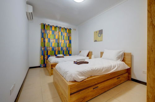 Photo 45 - Modern 2 Bedroom Maisonette in Central Sliema