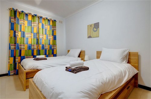 Photo 2 - Modern 2 Bedroom Maisonette in Central Sliema