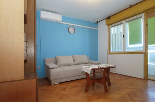 Photo 7 - Apartment 1922