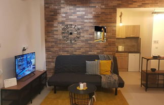 Photo 1 - Charming 1-bed Apartment Located in Athina