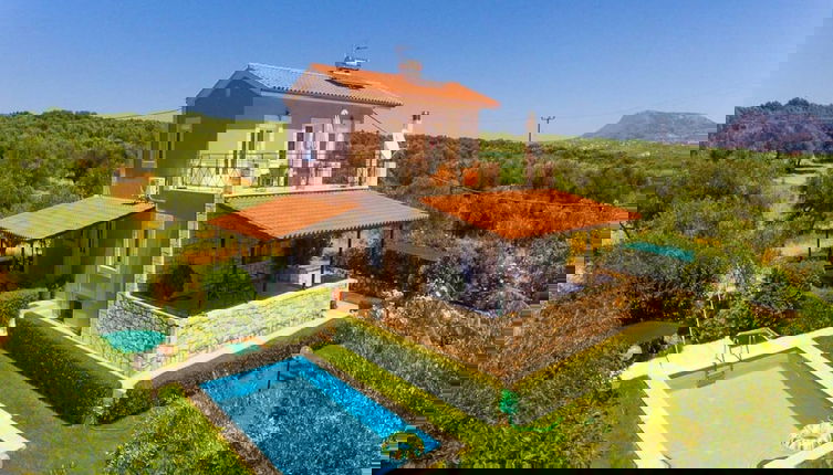 Foto 1 - Villa Giannis Large Private Pool Walk to Beach A C Wifi Car Not Required Eco-friendly - 2088