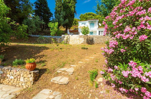 Photo 31 - Michaels Cottage Large Private Pool Walk to Beach Sea Views A C - 2828