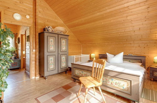 Photo 6 - Wooden Holiday Home in Hinterrod With Sauna