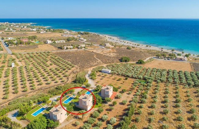 Andreas Beach Villa Large Private Pool Walk to Beach Sea Views A C Wifi Car Not Required - 1654 - Photo 9