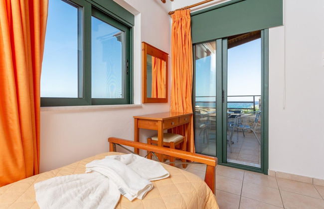 Andreas Beach Villa Large Private Pool Walk to Beach Sea Views A C Wifi Car Not Required - 1654 - Photo 39