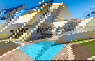 Foto 1 - Holiday Home in Novigrad With Private Pool