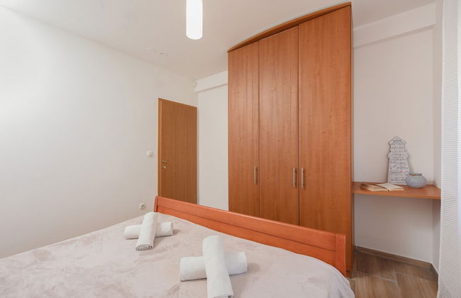 Sunset Beach Suites - Photo 25