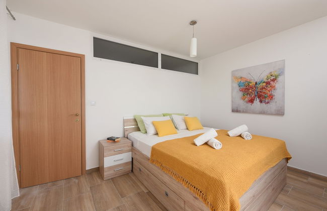 Sunset Beach Suites - Photo 12