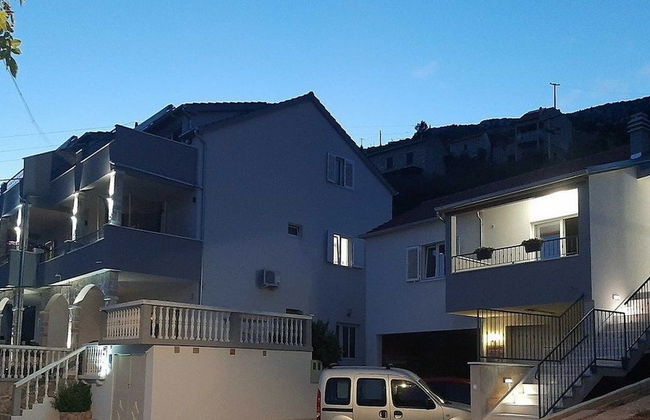 Apartments Dobrila - Photo 33