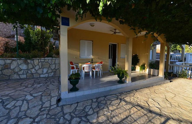 Apartments Dobrila - Photo 17