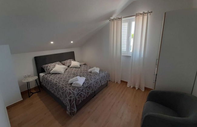 Apartments Dobrila - Photo 2