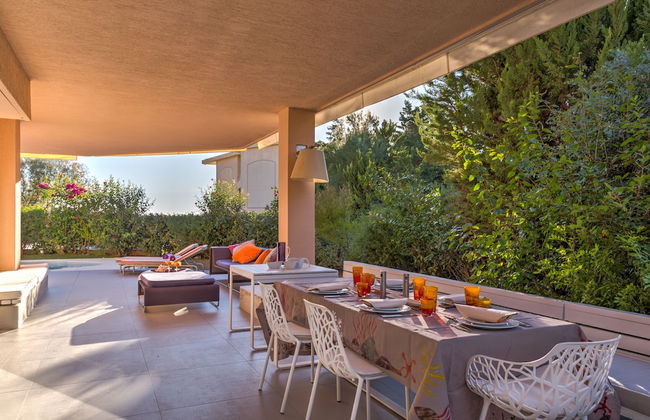 Luxurious Villa Philoxenia - Photo 20