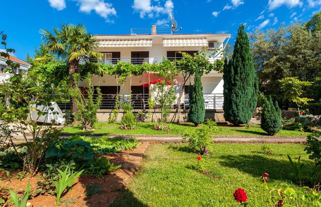 Spacious Holiday Home near Sea - Foto 1