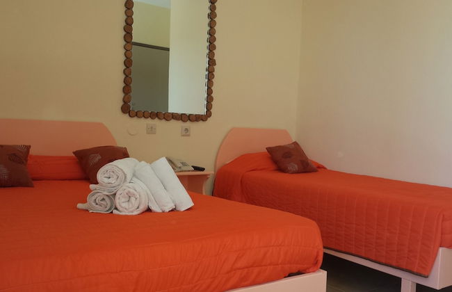 Takis Hotel - Photo 8