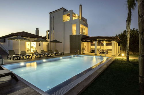 Photo 10 - Villa on Island With Private Pool, Garde, Terrace, Parking