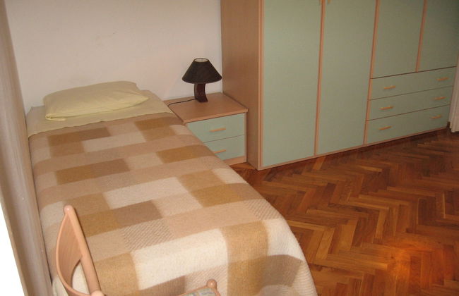 Six Person Apartment With 2 Bedrooms Near the Beach in Pjescana Uvala - Foto 5