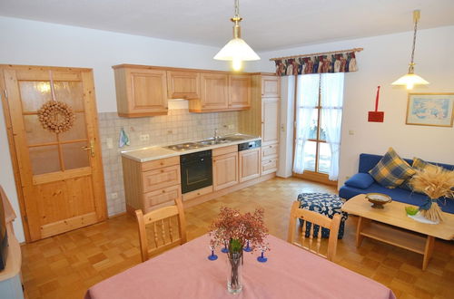 Photo 5 - Lively Apartment With Sauna in Schonsee