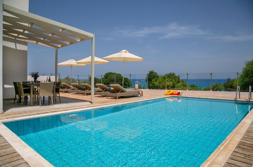 Photo 24 - Althea Kalamies Luxury Villas By Louis Hotels