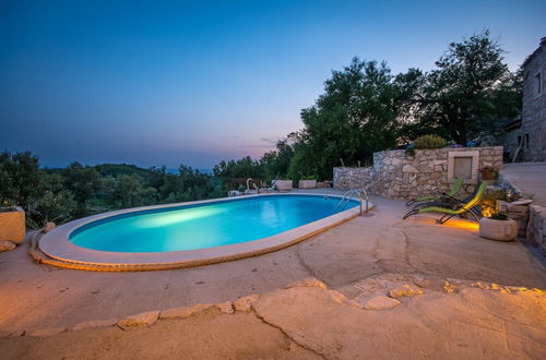 Photo 16 - Stone - Pool House - H