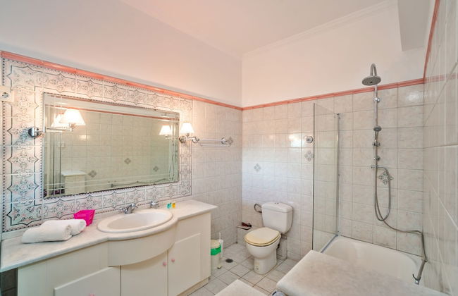 Zante 5 bedroom Villa with private pool and basketball court - Photo 22