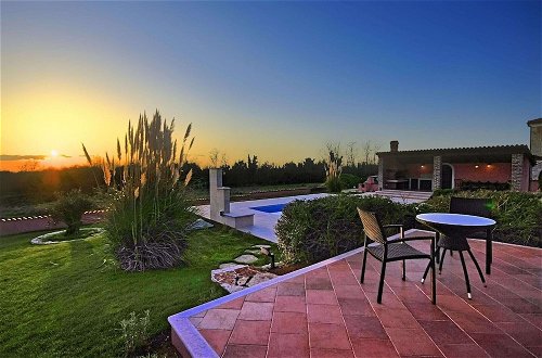 Foto 24 - Gorgeous Villa With Private Swimming Pool and Covered Terrace
