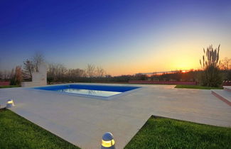 Foto 1 - Gorgeous Villa With Private Swimming Pool and Covered Terrace